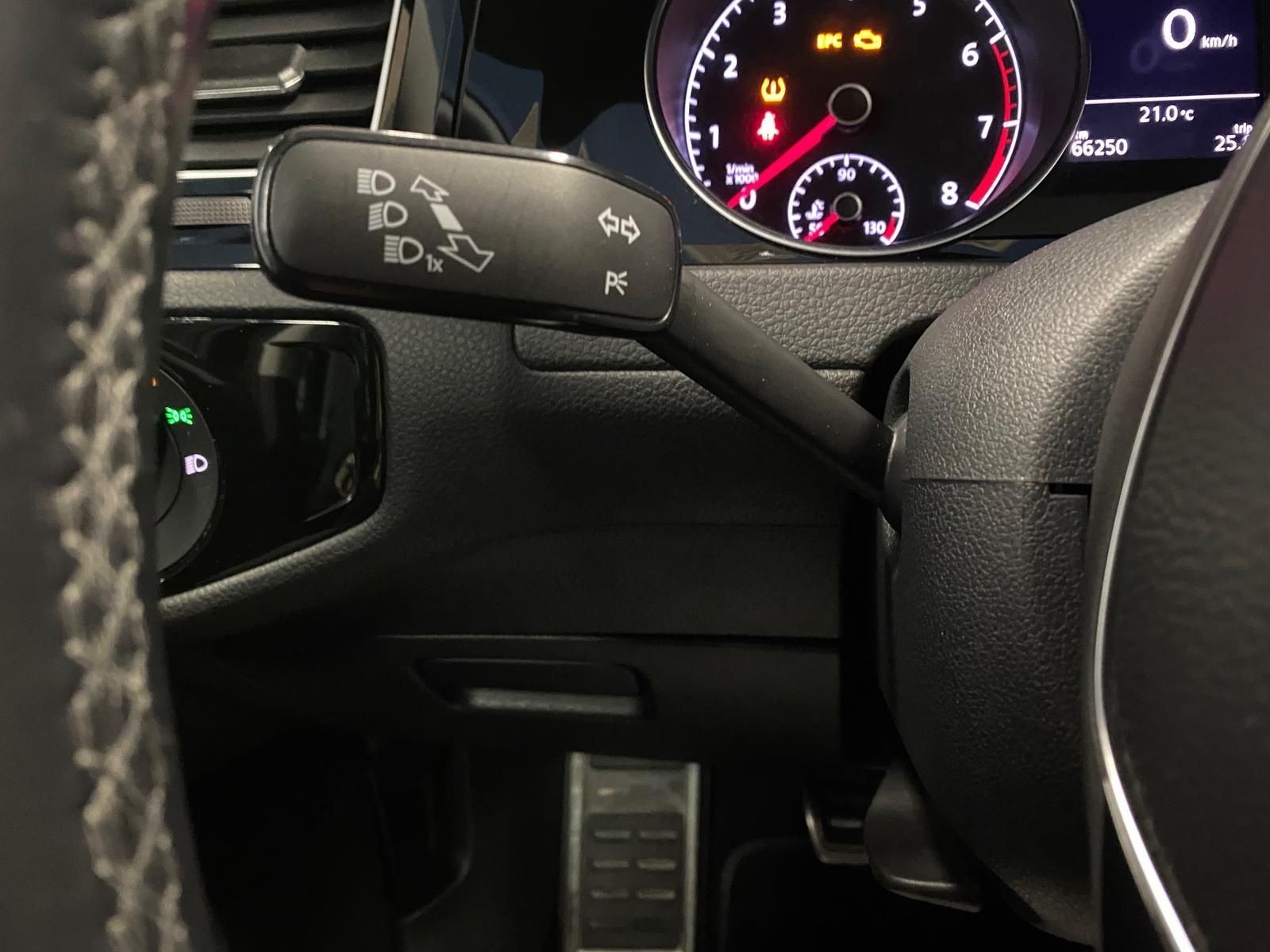 Fahrzeugabbildung Volkswagen Golf Variant VII 1.0 TSI Join+APP+ALLWETTER+NAVI