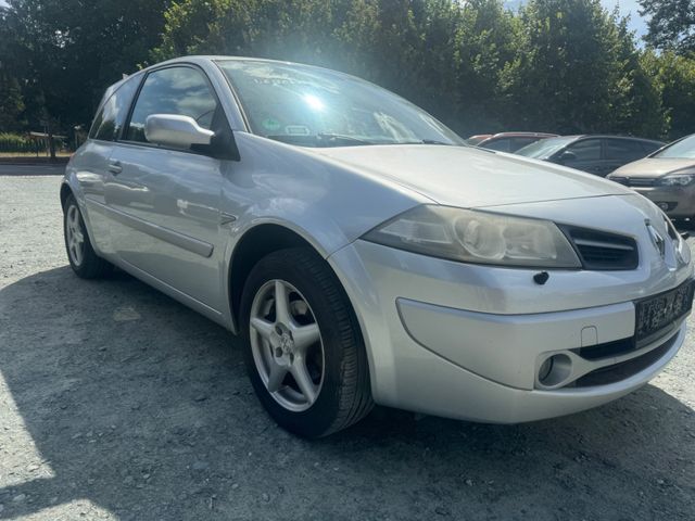 Renault Megane II Lim. 3-trg.  1.6 /110 P.S