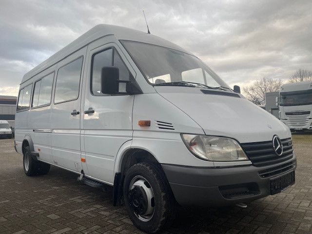 Mercedes-Benz Sprinter 411  20-21  Sitzen