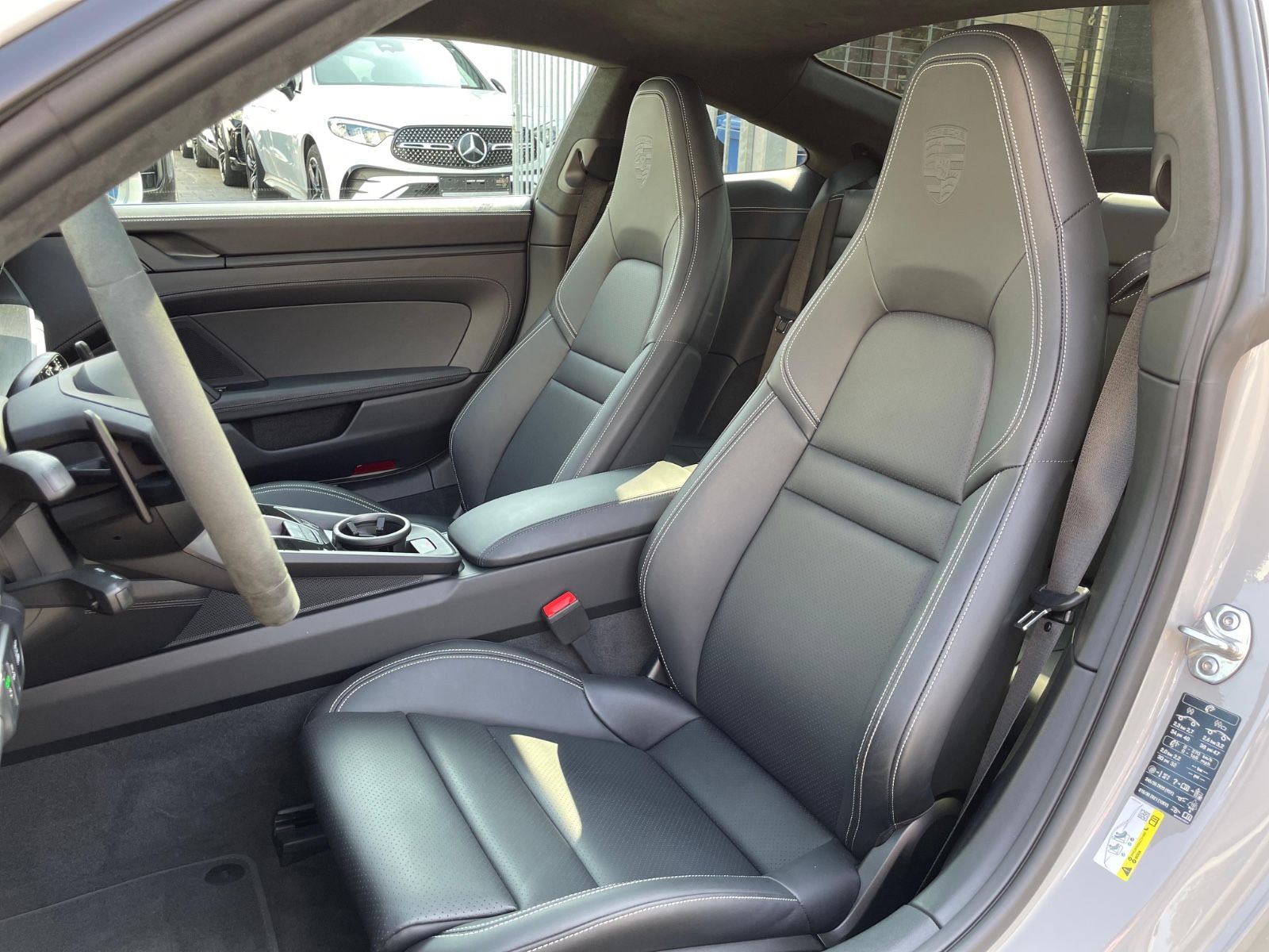 Fahrzeugabbildung Porsche 992 911 4 GTS Coupe Facelift |Lift|SportDesign|