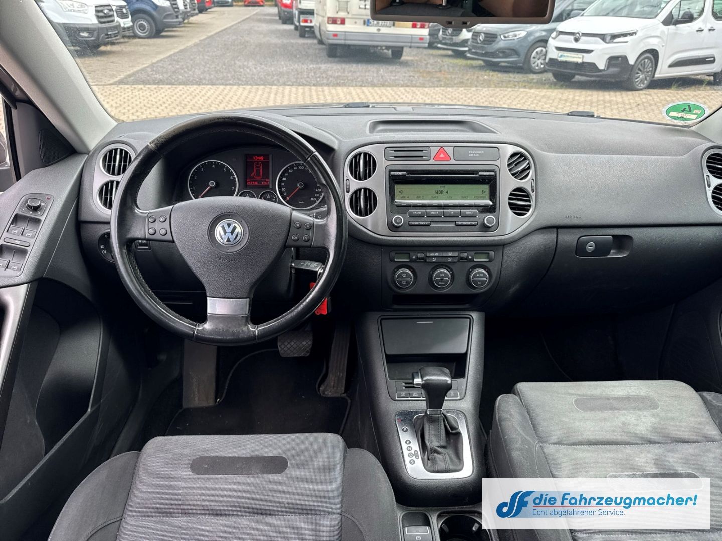 Fahrzeugabbildung Volkswagen Tiguan Sport & Style 4Motion El. Panodach *EXPO