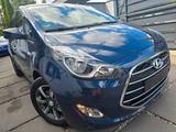 Hyundai ix20 BlueSpaceALARM ISOFIX SHZ TPSM ALU STASTSTO - Hyundai ix20 in Bielefeld