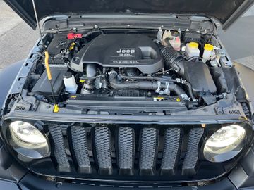 Jeep Wrangler - 10