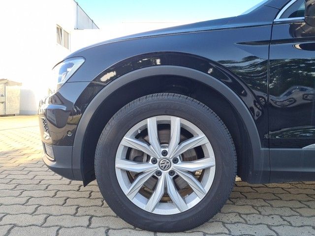 Fahrzeugabbildung Volkswagen Tiguan TDI HL 4M LED STH AHK Navi AID ACC RFK SH