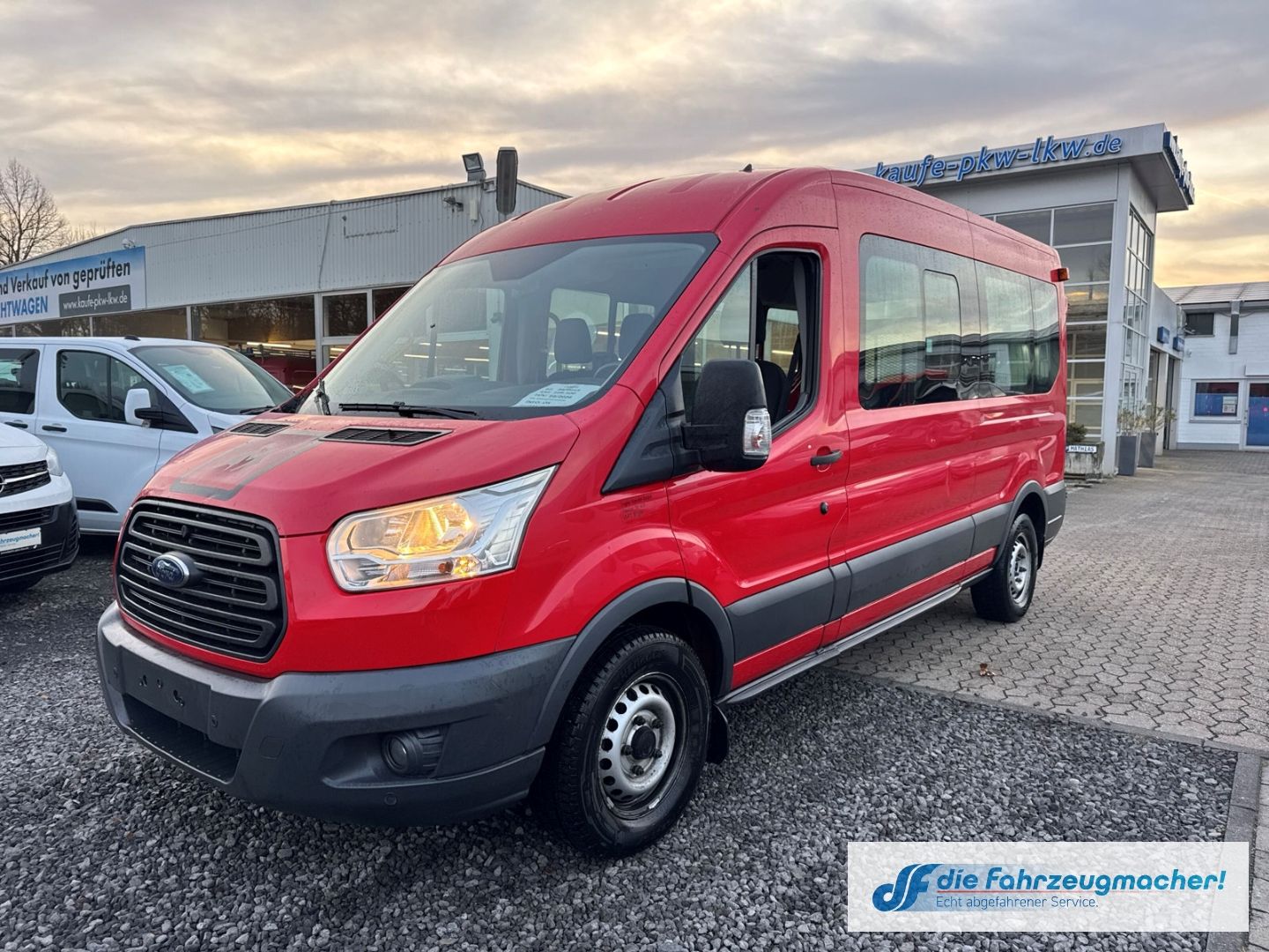 Fahrzeugabbildung Ford Transit Kombi 350 L3 2.2 TDCi *7049 *KLIMA *EXP