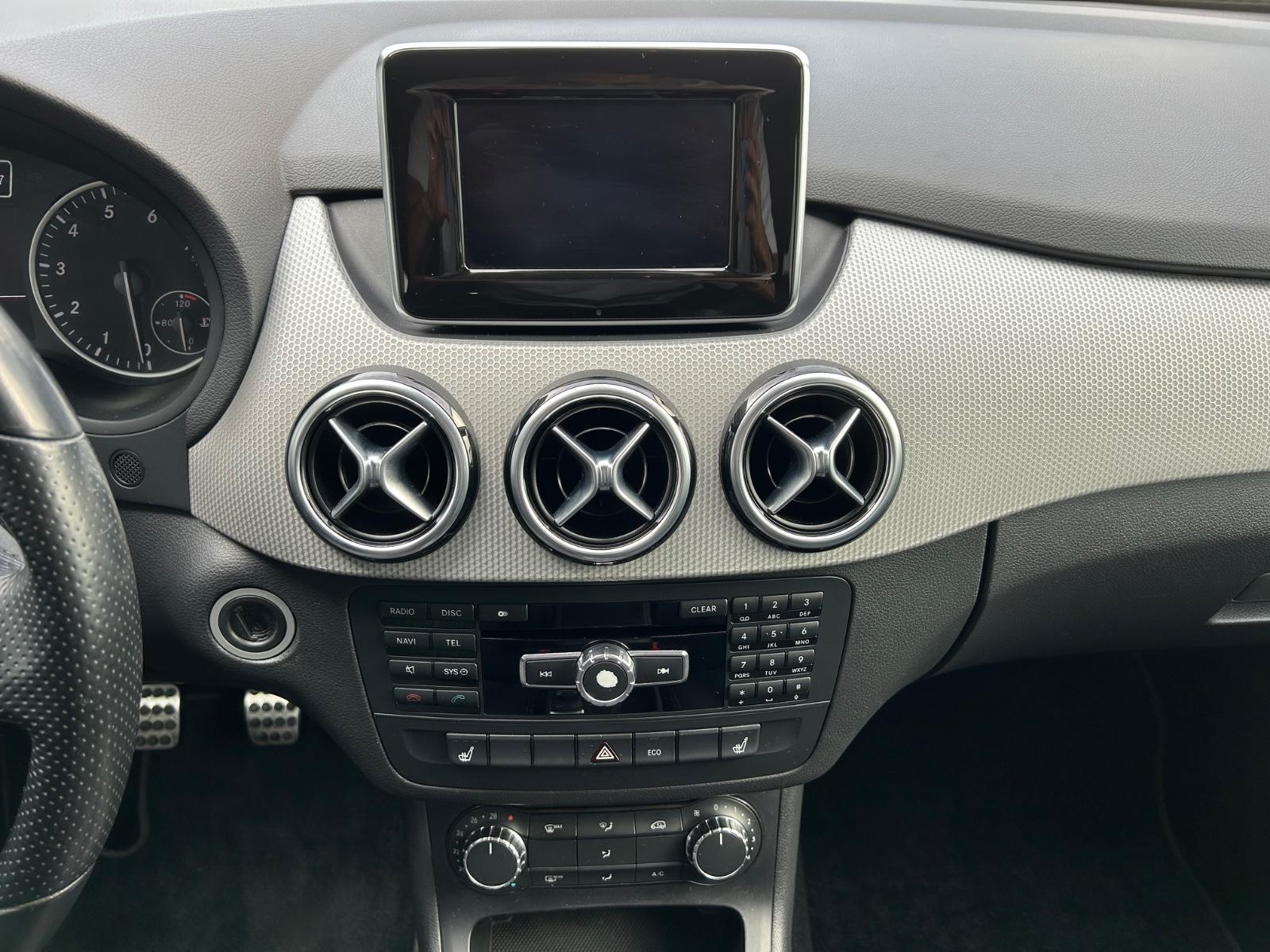 Mercedes-Benz B 180 AMG Line 2. Hand Navi Klima Teilleder USB