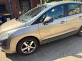Peugeot 3008  - Peugeot 3008: Limousine