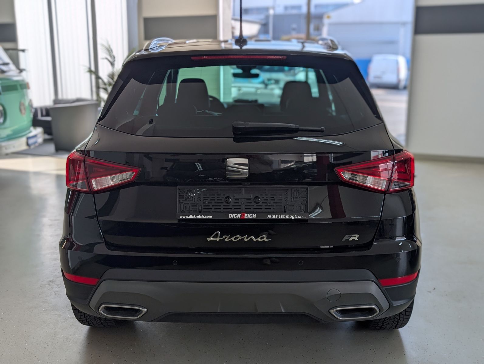 Fahrzeugabbildung SEAT Arona 1.5 TSI FR DSG ACC LED AHK KAM DINAMICA 18