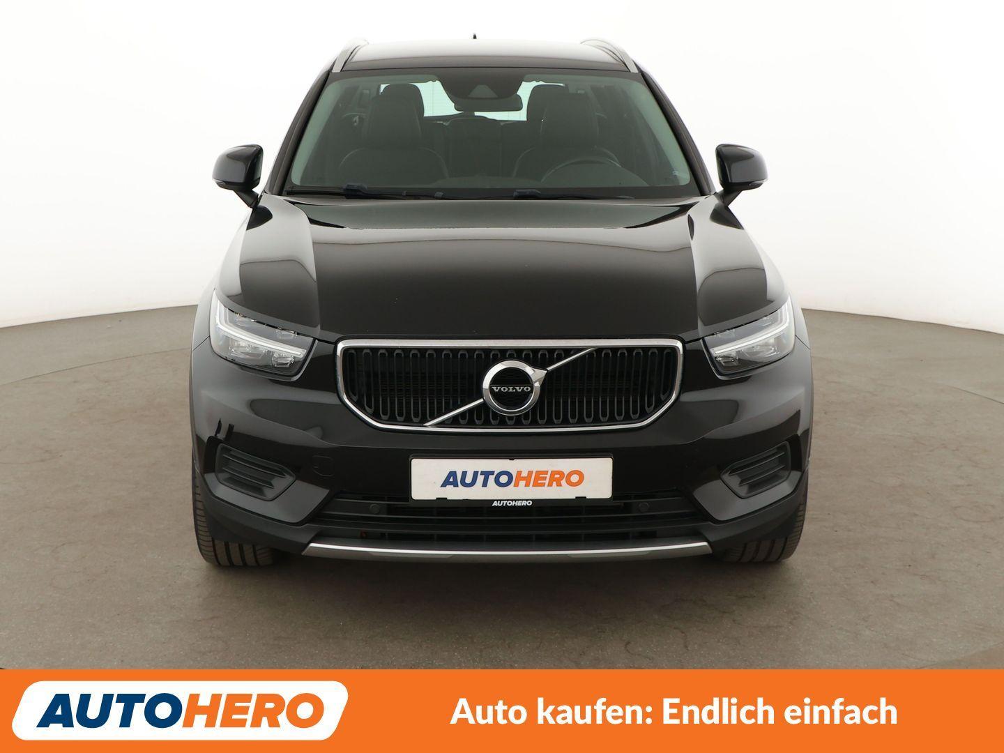 Volvo XC40 2.0 D4 Momentum AWD