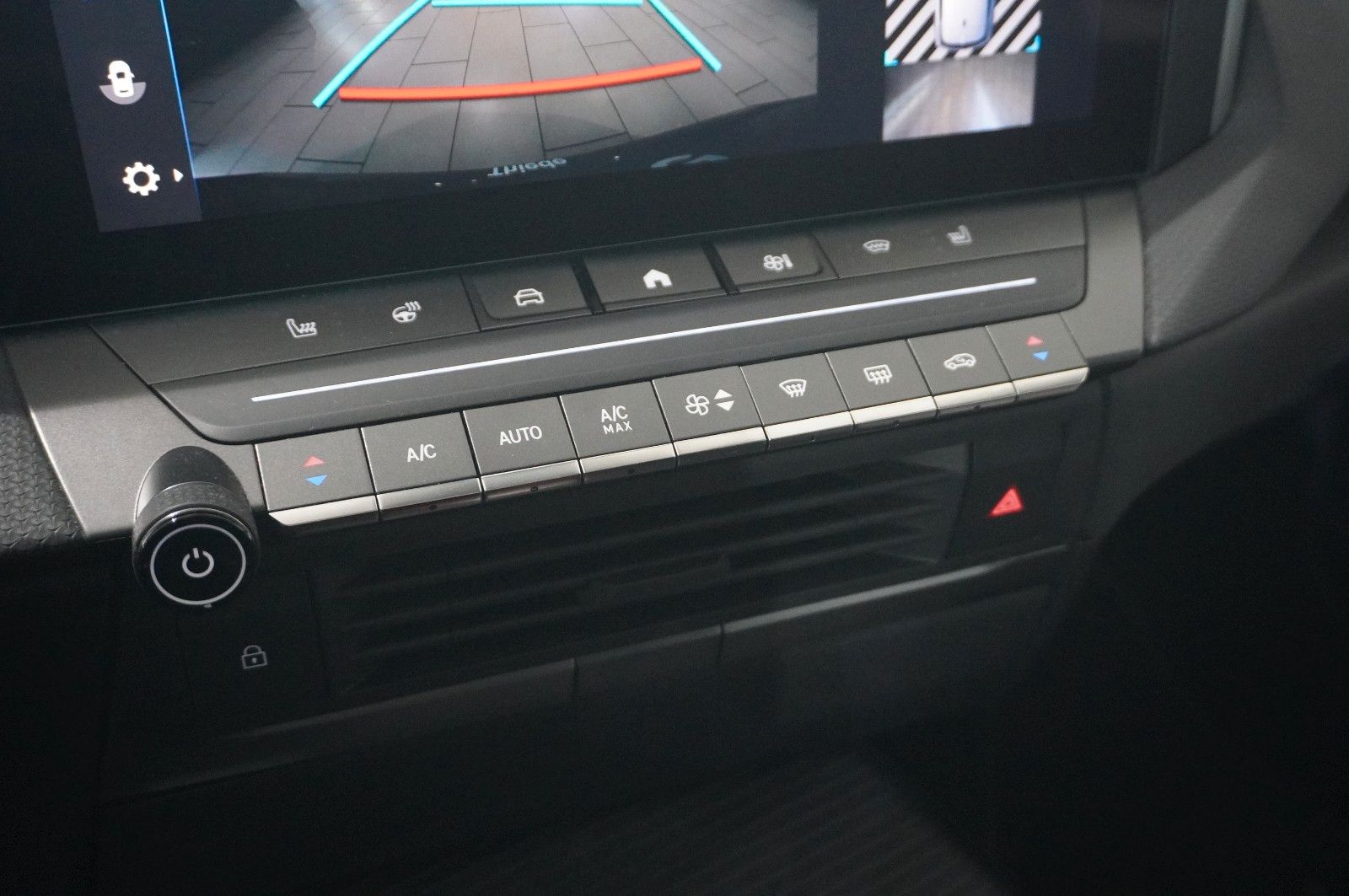 Fahrzeugabbildung Opel Astra L Lim. 1.6 HYBRID ELEGANCE NAVI/LED/KAMERA