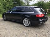 Audi A4 2.0 TFSI quattro S line Avant S line - Audi A4 mit Benzin-Antrieb: Allradantrieb, Schaltgetriebe