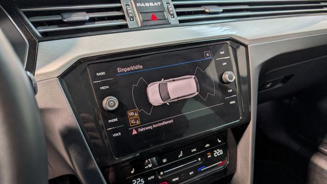 Volkswagen Passat 1.5 TSI Business ACC+LED+CARPLAY+ALU