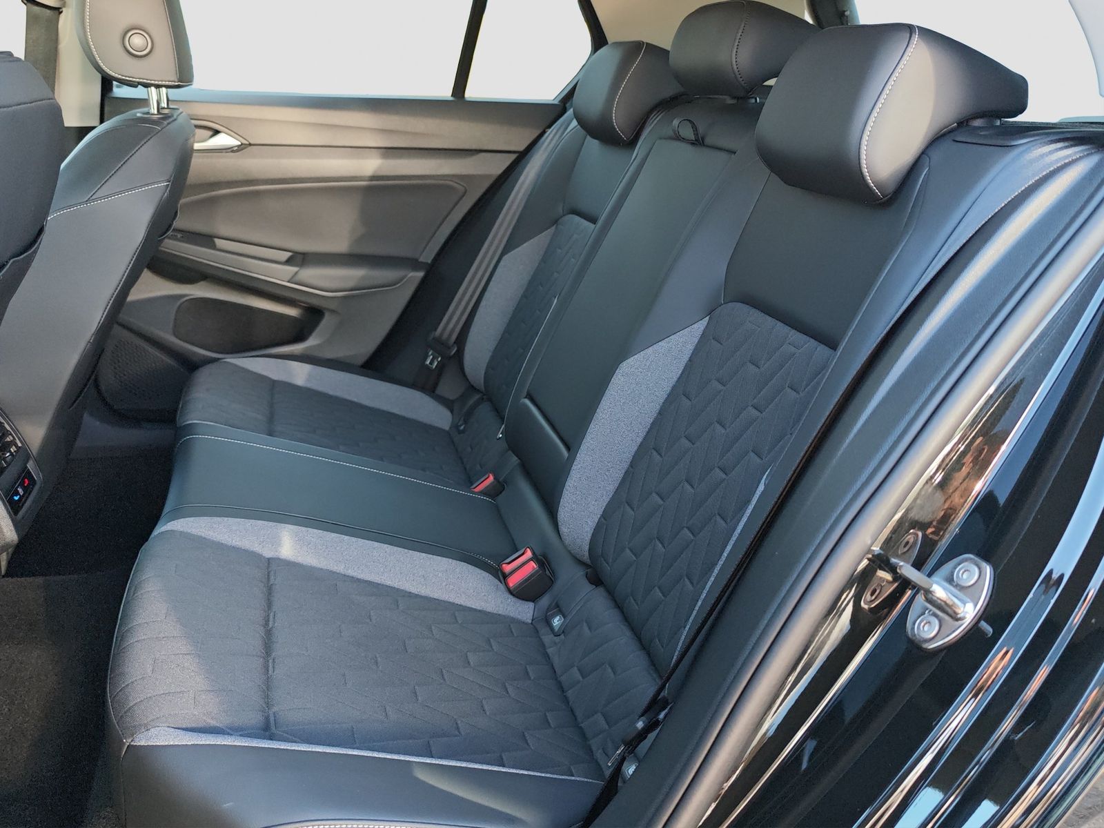 Volkswagen Golf - Bild 10