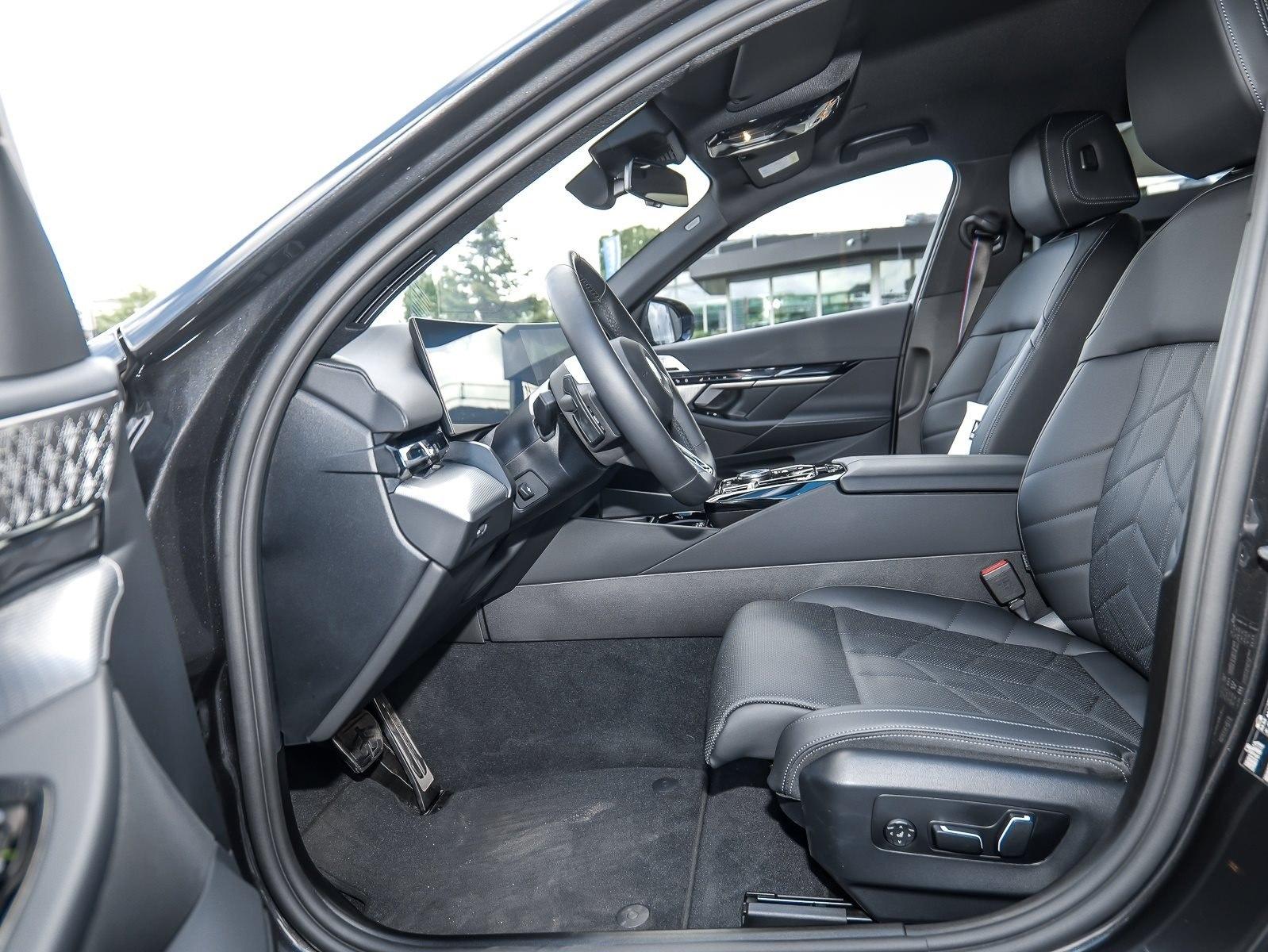 BMW 520d Touring M Sport PRO + DA PROF + PA+ + ADAP 