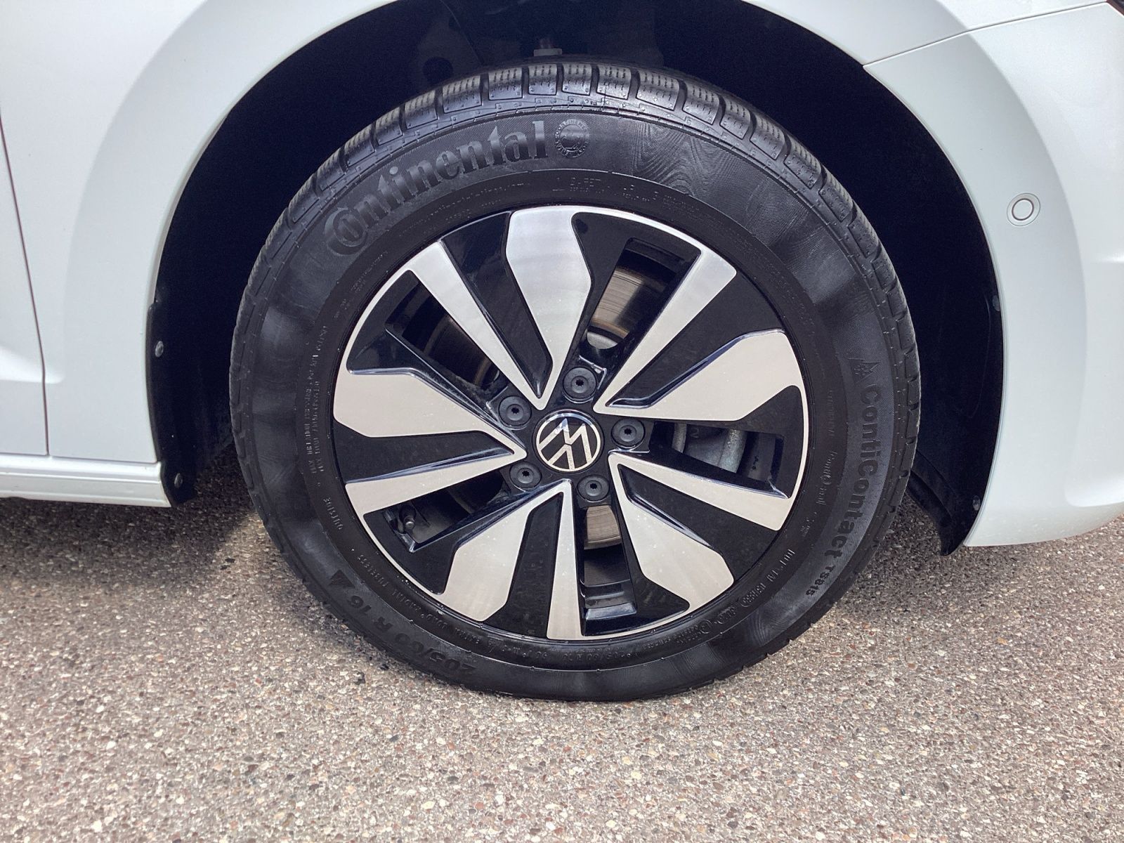 Volkswagen Touran - Bild 21
