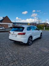 Volkswagen Touareg 3.0 V6 TFSI 250kW 4MOT Tiptr. R-Line... - Volkswagen Touareg mit Benzin-Antrieb: Geländewagen, 3.2