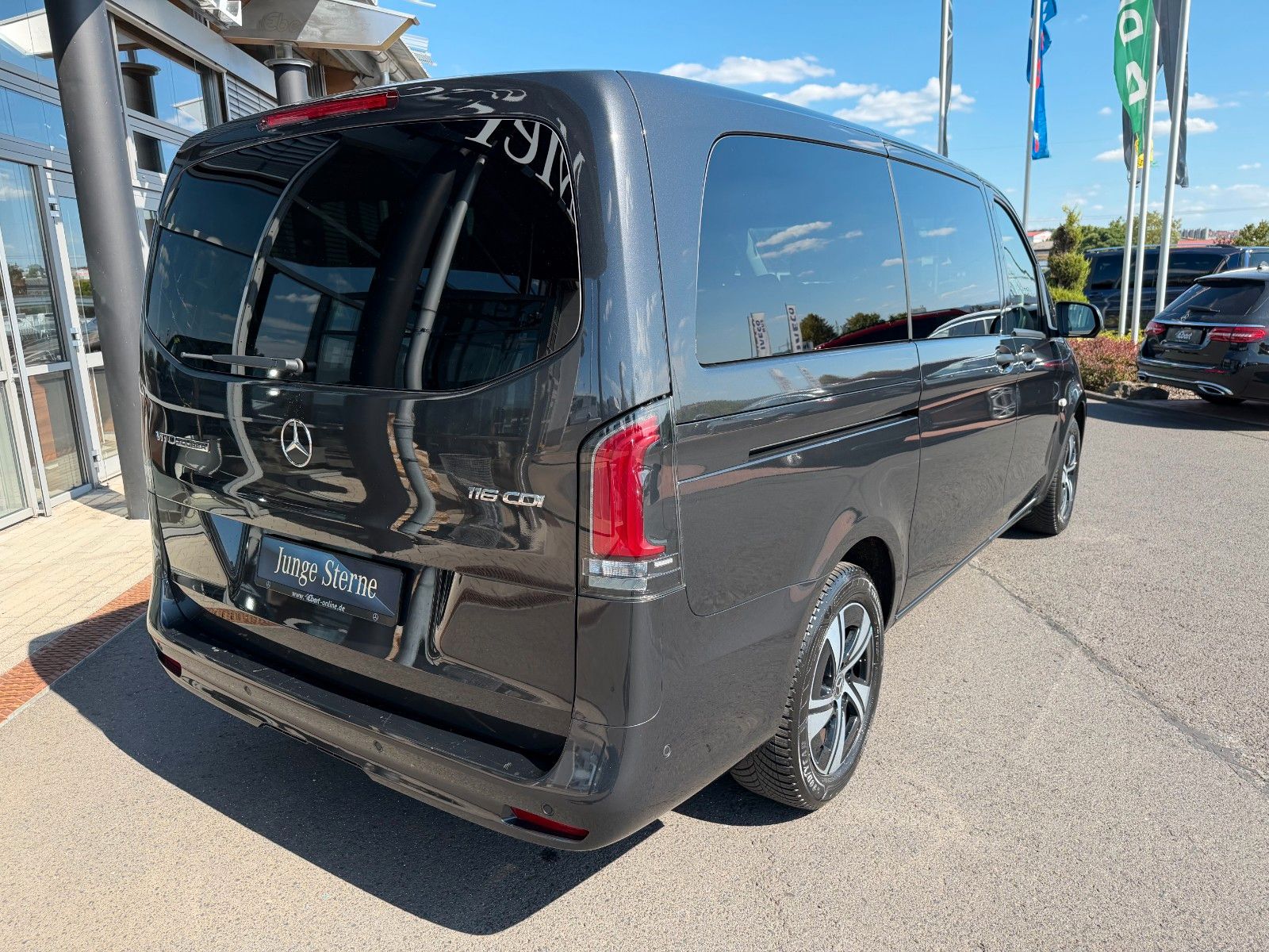 Fahrzeugabbildung Mercedes-Benz Vito 116 CDI 9G Tourer AHK2,5to LED