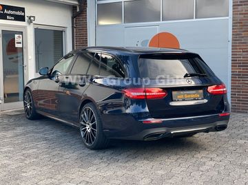Mercedes E 220 - 4