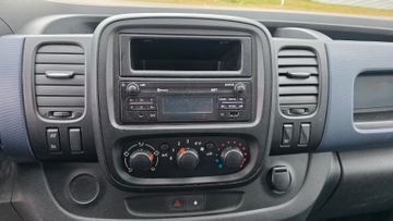 Opel Vivaro - 10