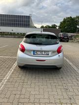 Peugeot 208 1.4 Access HDi 68 Access - Peugeot 208 Access mit Diesel-Antrieb
