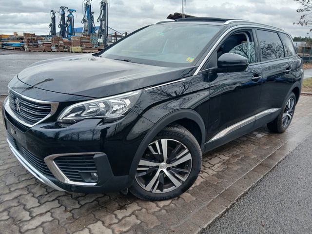 Peugeot 5008 Allure 1.5 HDI 131PS/Cam/Pano/T-Leder/7Seat