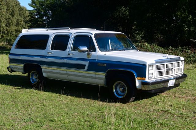GMC Suburban (wie Chevrolet) Conversion Van