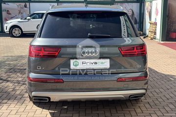 Audi Q7 - 6