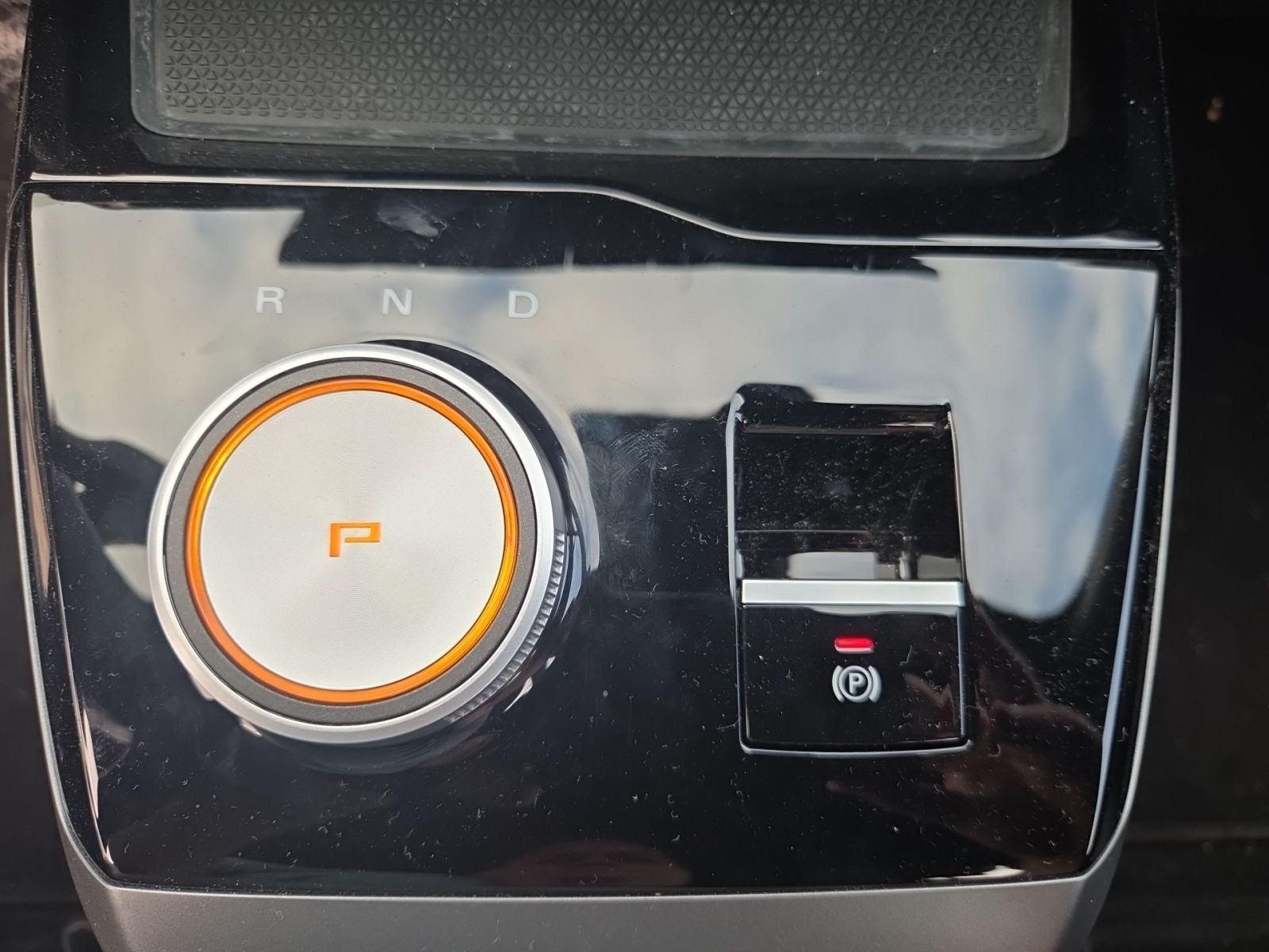 Fahrzeugabbildung MG MG4 4 Standard