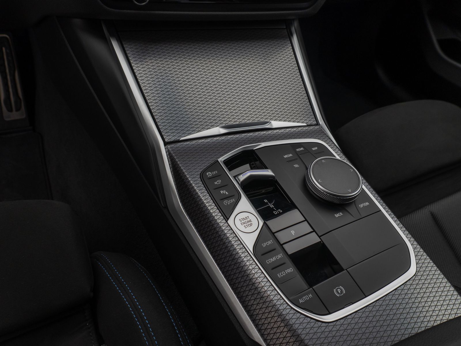 Fahrzeugabbildung BMW 320i xD M Sport 360°HUD DAB HiFi Stop&Go Komfort