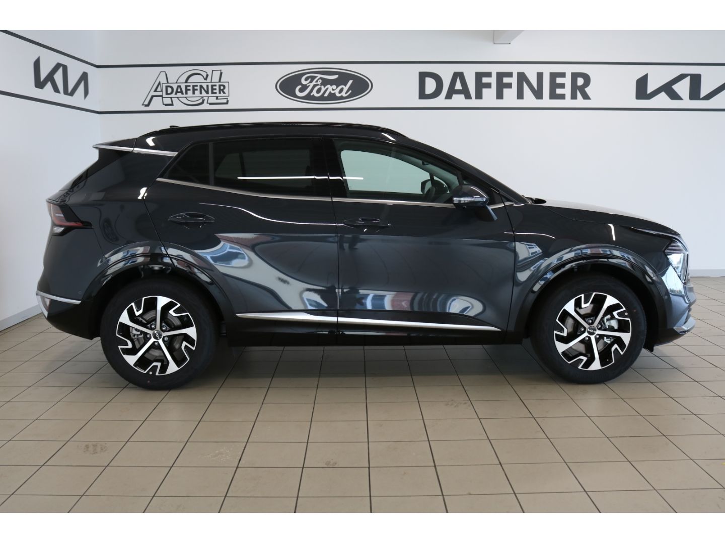 Fahrzeugabbildung Kia Sportage Spirit Hybrid  Panoramadach Park-Plus