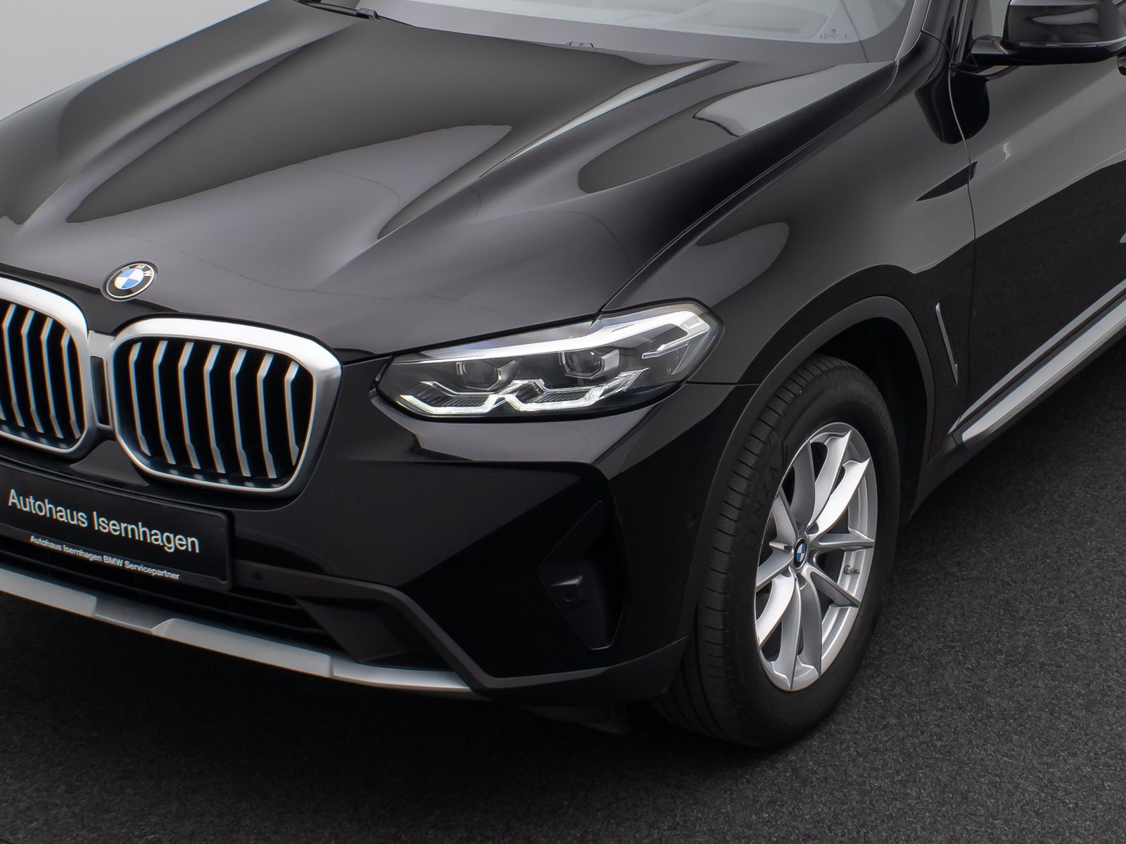 Fahrzeugabbildung BMW X3 xD20d Komfort Kamera HUD DAB Sport HiFi AHK