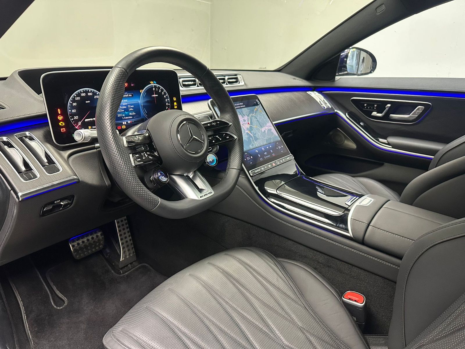 Fahrzeugabbildung Mercedes-Benz S 63 AMG E Performance L *Manufaktur*FIRST CLASS