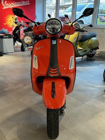 Vespa GTS 300 SUPERSPORT E5 ARANCIO A11