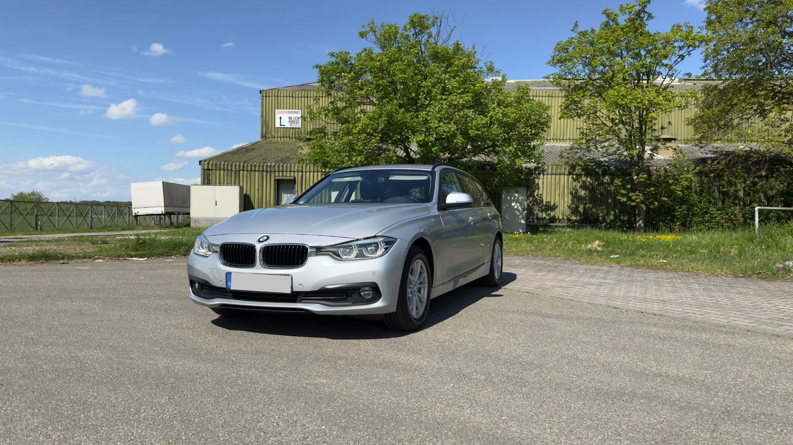 BMW 320