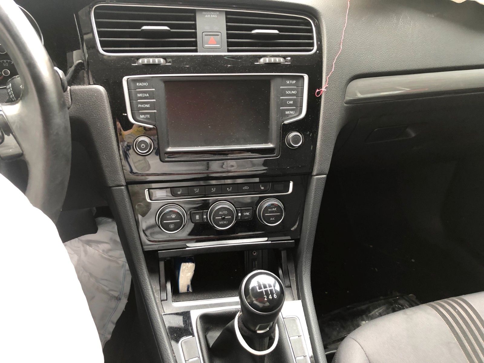 Fahrzeugabbildung Volkswagen Golf VII Variant Allstar BMT Unfall