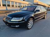 Volkswagen Phaeton 4.2 V8 lang 4MOTION Tiptronic 5-Sitzer - Volkswagen Phaeton: 4.2