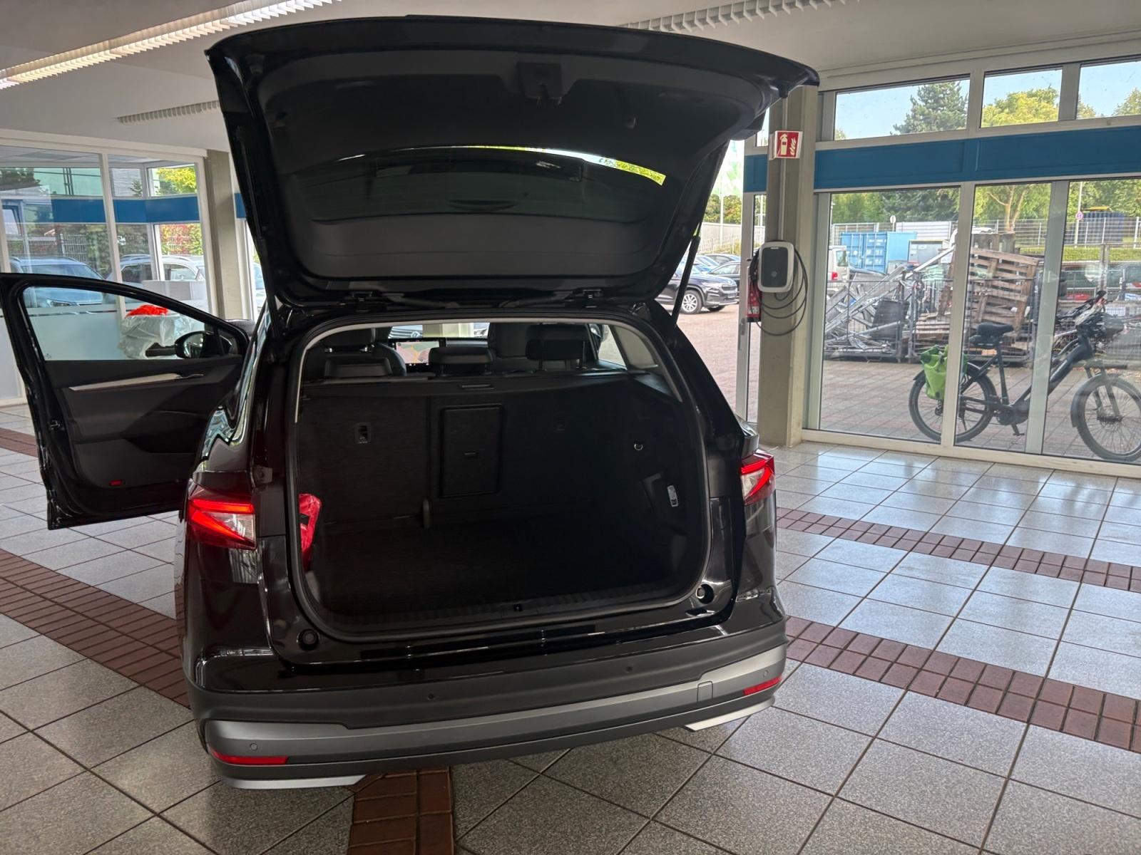 Skoda Enyaq LOFT 180PS 60kWh +WÄPU+LED+CARPLAY+RKAM+NA