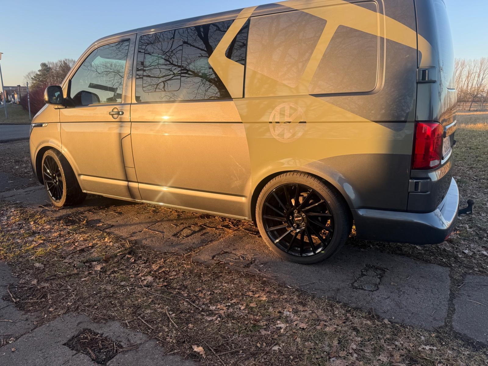 Volkswagen T6.1 4x4 DSG,AHK,LED,Standh,LKW-Zu.