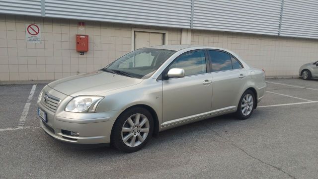 Toyota avensis 1.8 BZ GPL valido 2028 anno 05 be