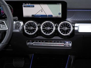 Mercedes GLB 200 - 12