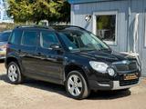 Skoda Yeti 2.0 TDI DSG Family 4x4*TÜV neu*Service neu - Skoda Yeti: Dsg