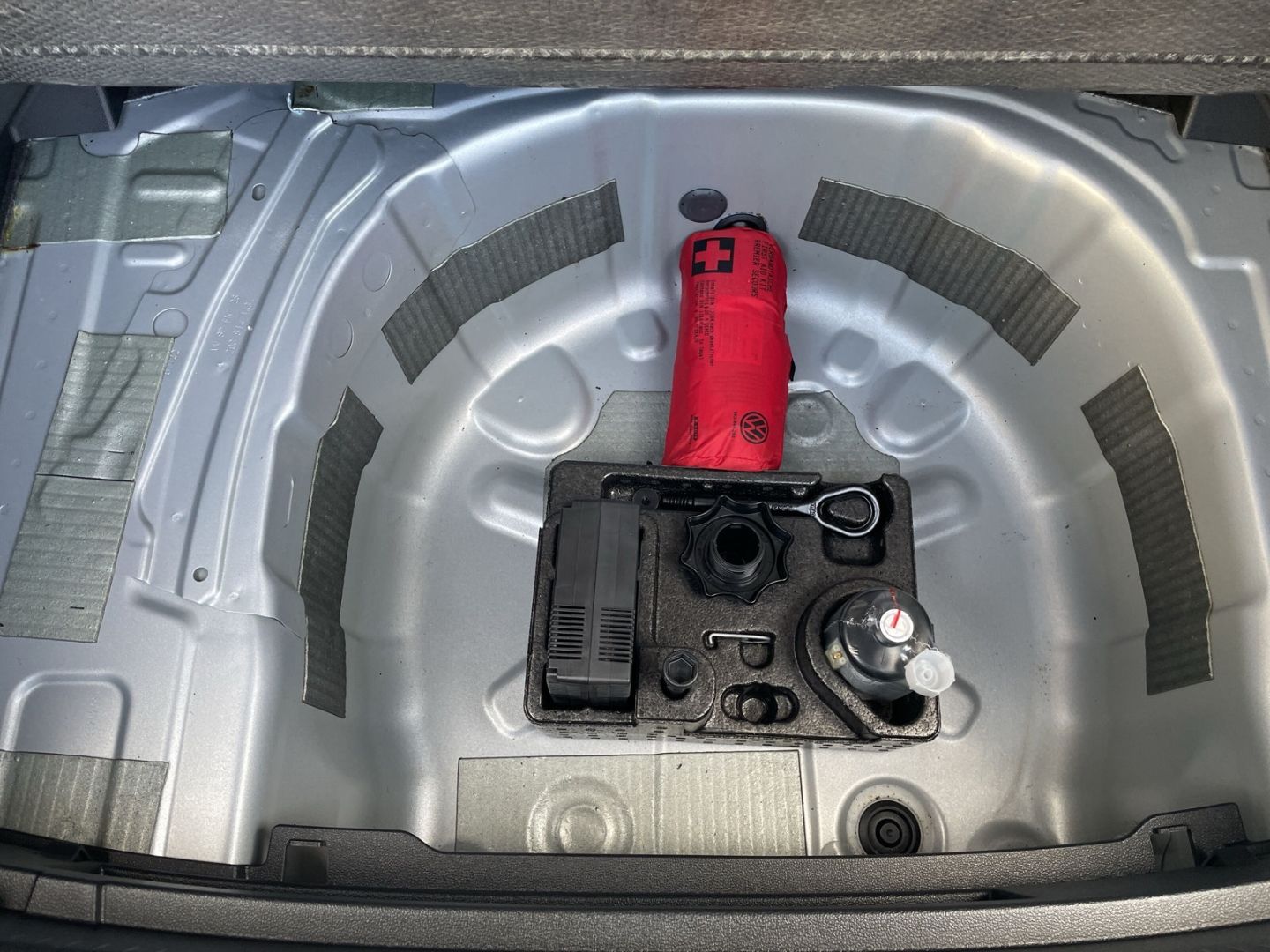 Polo 1.0 TSI DSG Active Kamera/Keyless/Navi/LED/