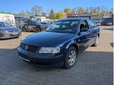 Volkswagen Passat Comfortline Limo *AHK*TÜV NEU - gebrauchte Volkswagen Passat aus dem Jahr 1999