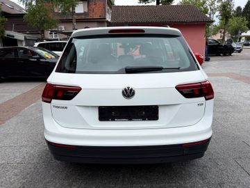 Volkswagen Tiguan - 9