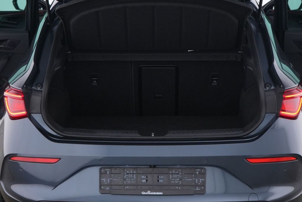 Cupra Leon 1.4 TSI e-HYBRID 180kW Tempo*PDC*RFK*Klima