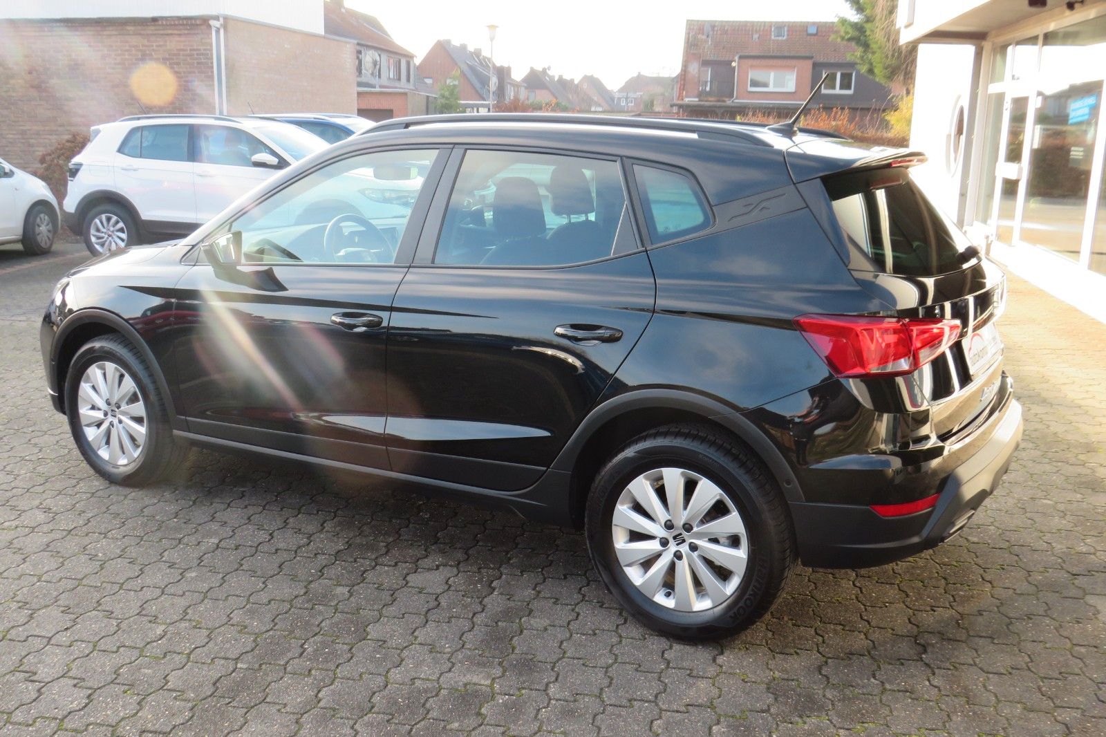 Fahrzeugabbildung SEAT Arona Style DSG FULL-LINK SITZH KAMERA GJ ACC 1H