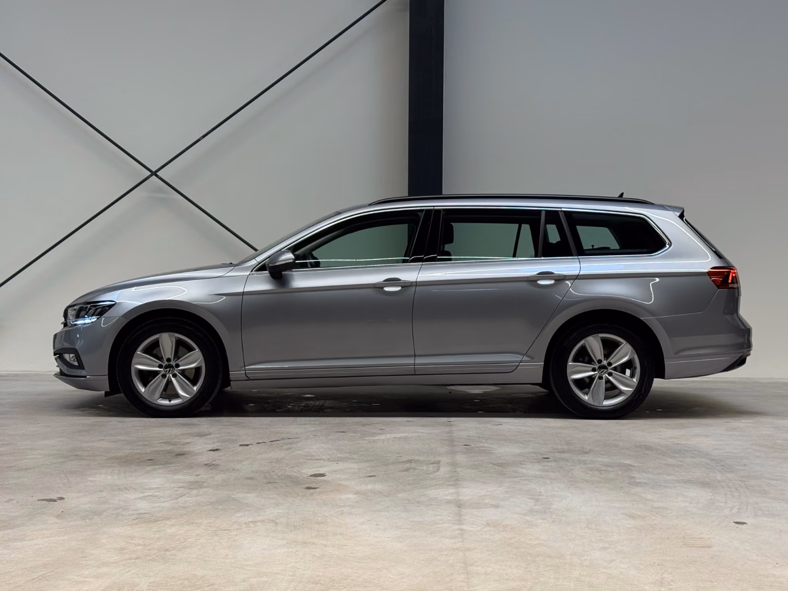 Volkswagen PASSAT VARIANT 2.0 TDI BUSINESS*DSG*ACC*APPLE*