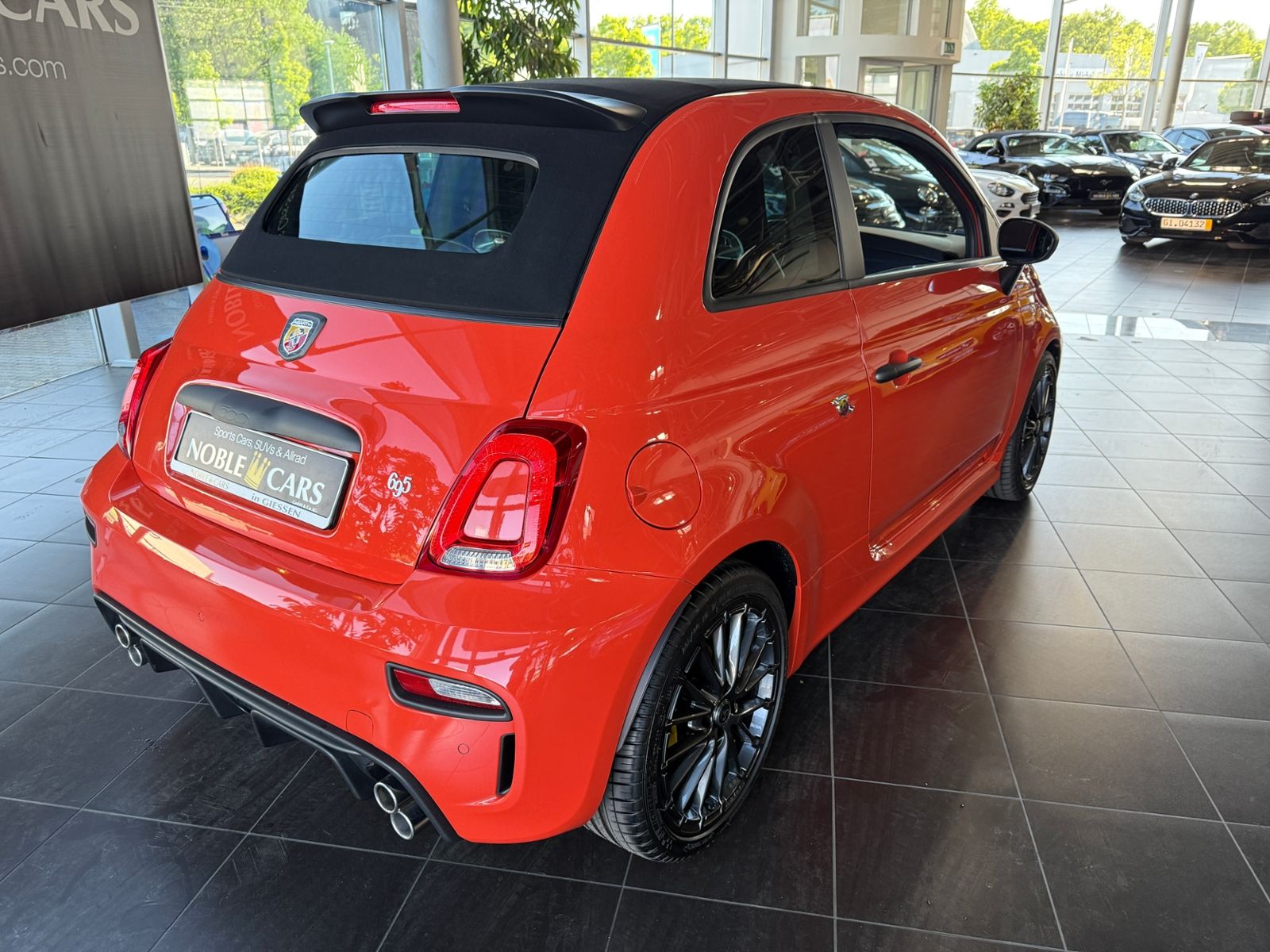 Fahrzeugabbildung Abarth 695C Aut. CarPlay ALU