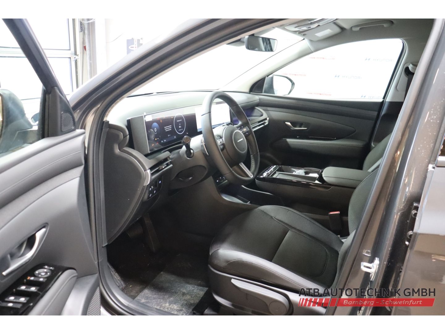 Fahrzeugabbildung Hyundai Tucson Trend MY25 1.6 T-GDI (160 PS) 48V 7-DCT 2