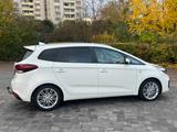 Kia Carens FIFAWorld Cup +NAVI+WR+AHK+SH+ZV+1.Hand - weiße Kia Carens